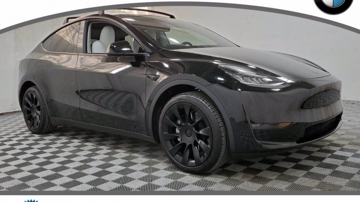 2020 Tesla Model Y 5YJYGDEE4LF040212