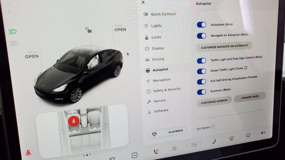 2020 Tesla Model Y 5YJYGDEE4LF040212