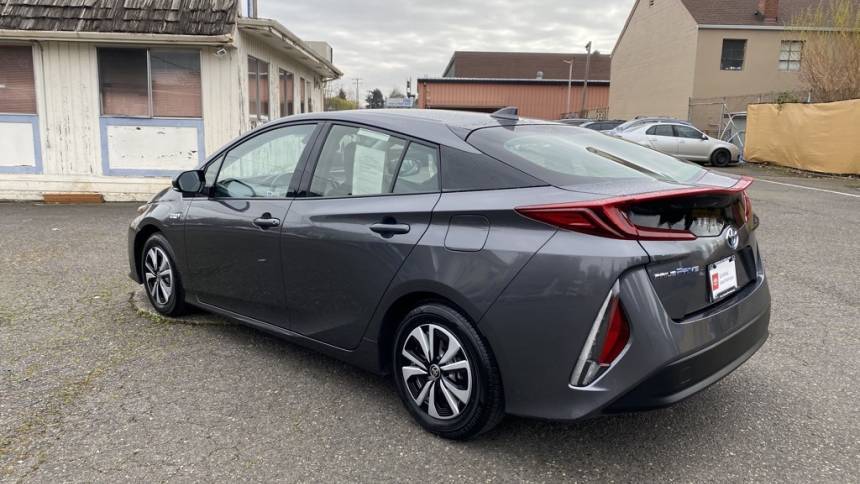 2018 Toyota Prius Prime JTDKARFP8J3075169