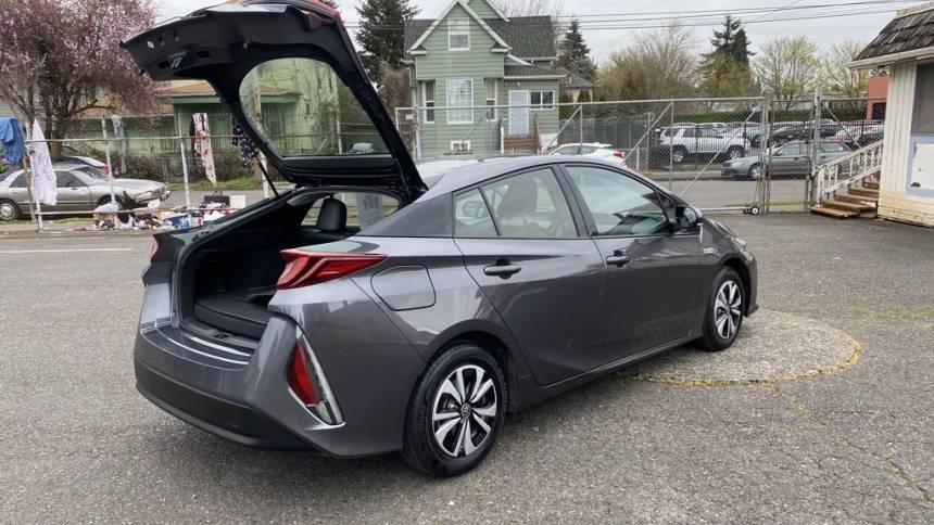 2018 Toyota Prius Prime JTDKARFP8J3075169