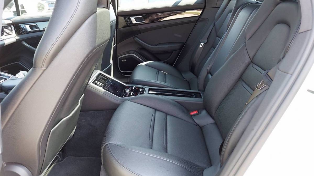2020 Porsche Panamera WP0AE2A7XLL130545