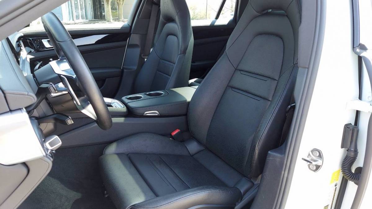 2020 Porsche Panamera WP0AE2A7XLL130545