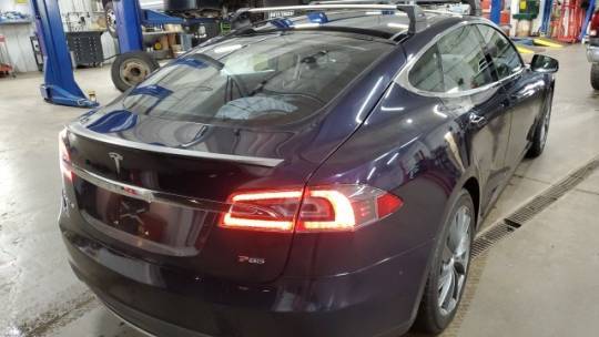 2013 Tesla Model S 5YJSA1CP2DFP16068