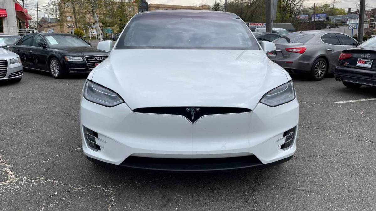 2020 Tesla Model X 5YJXCDE49LF263912