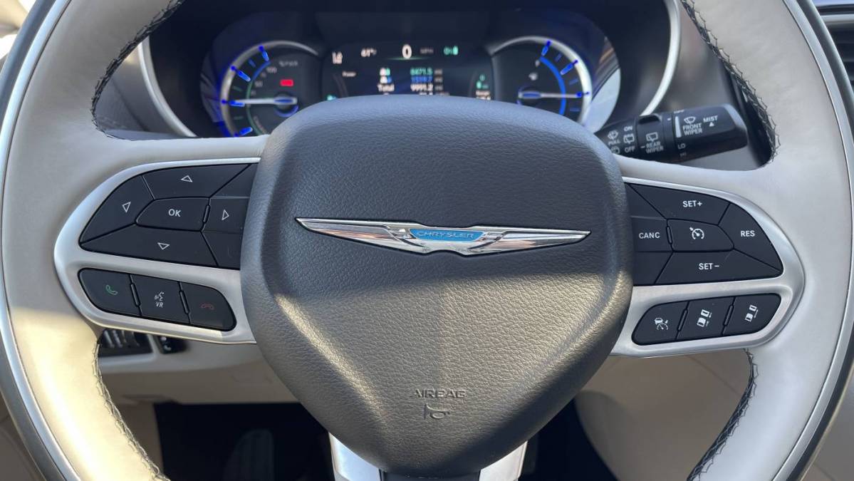 2018 Chrysler Pacifica Hybrid 2C4RC1N75JR118563