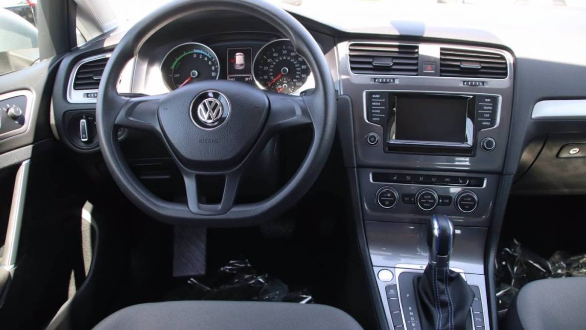 2015 Volkswagen e-Golf WVWKP7AU0FW907075