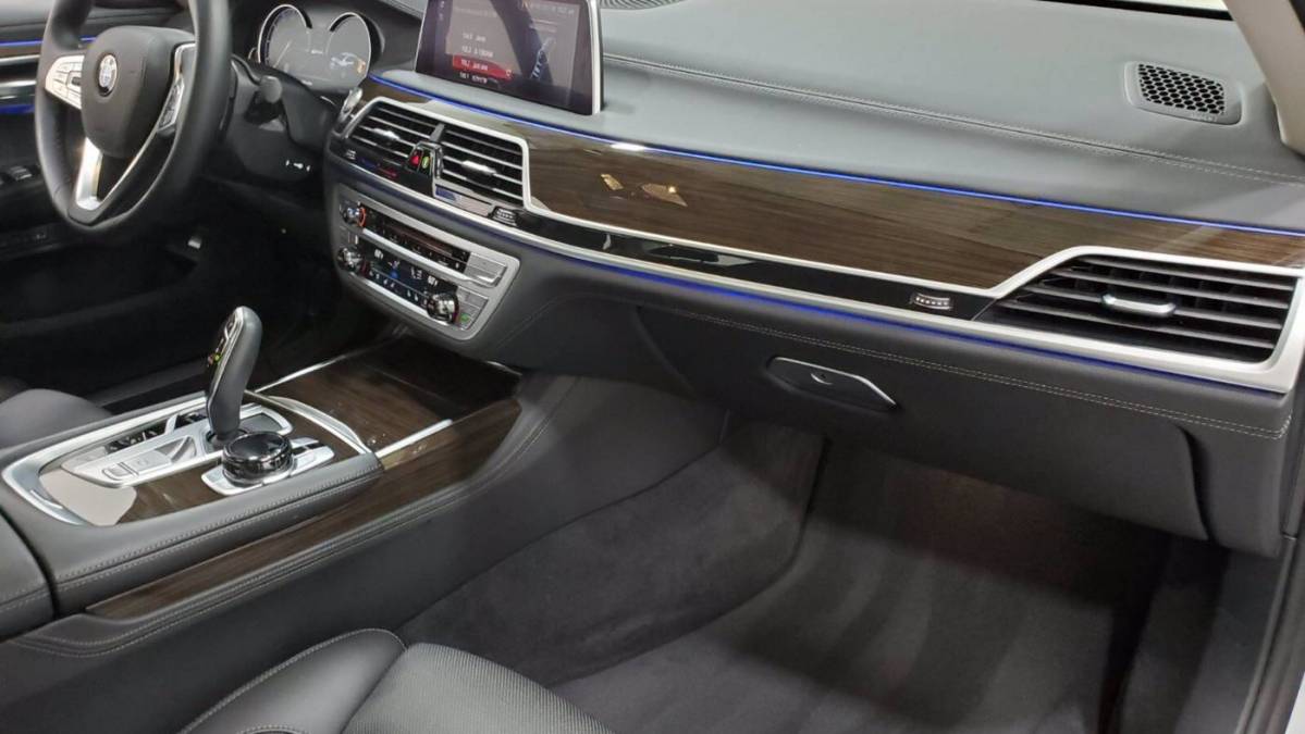 2019 BMW 7 Series WBA7J2C55KB246450