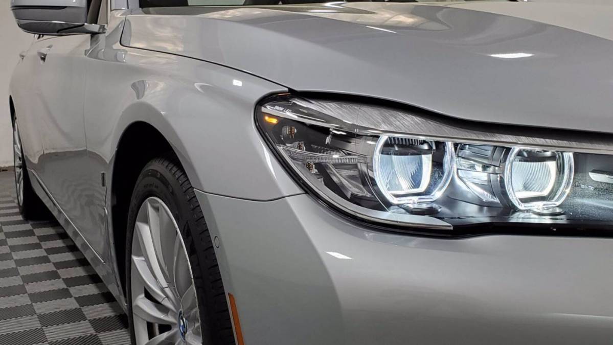 2019 BMW 7 Series WBA7J2C55KB246450