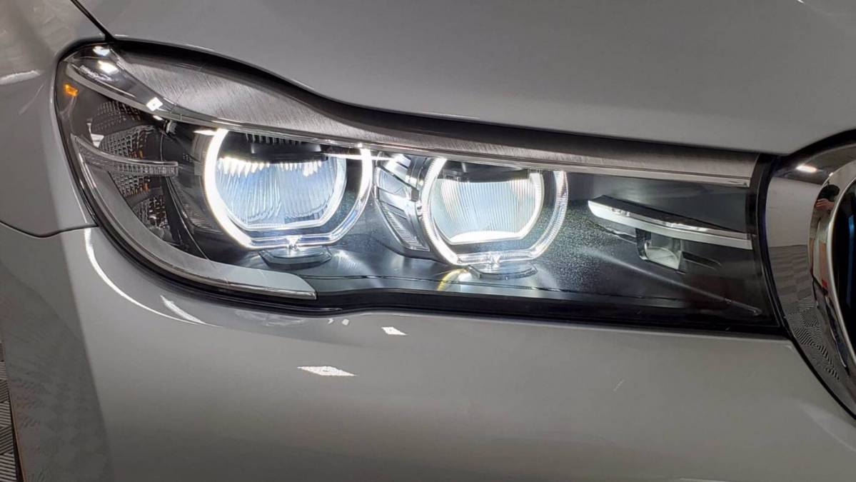 2019 BMW 7 Series WBA7J2C55KB246450