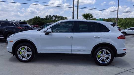 2016 Porsche Cayenne WP1AE2A29GLA62537