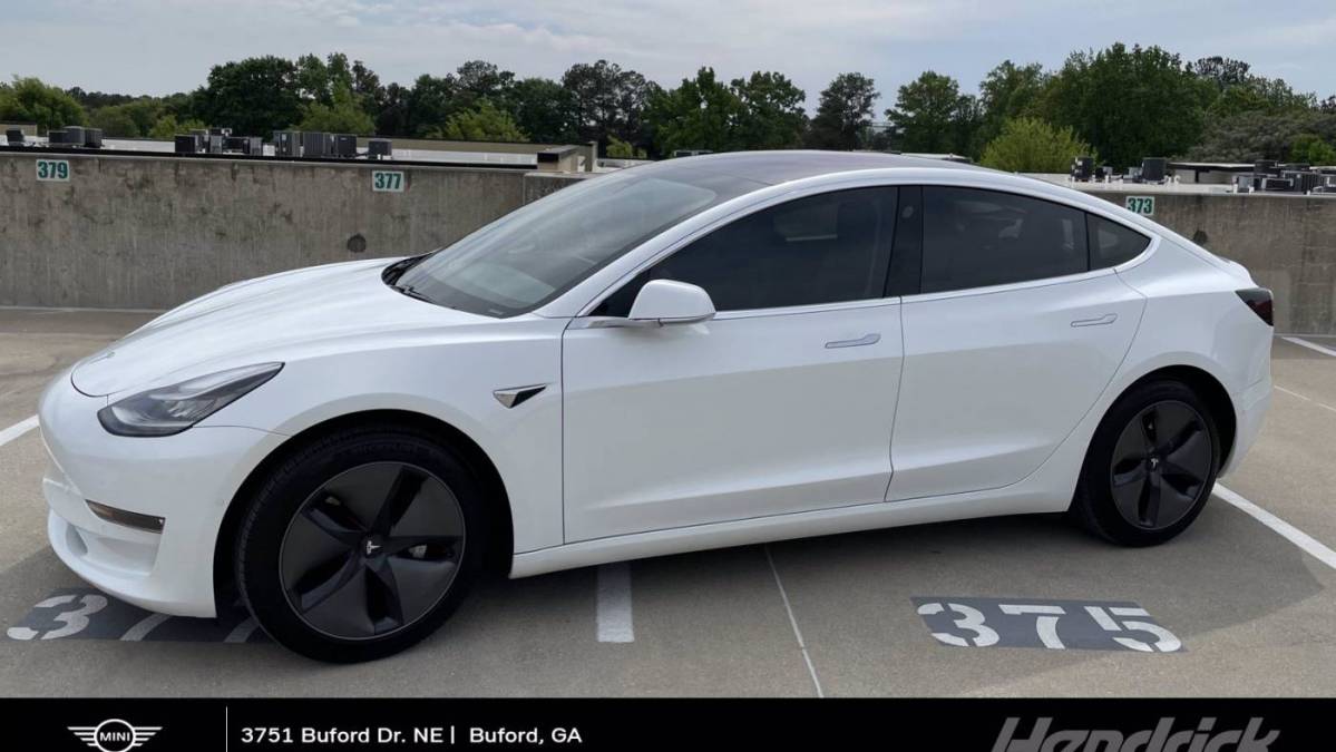 2018 Tesla Model 3 5YJ3E1EA0JF043861