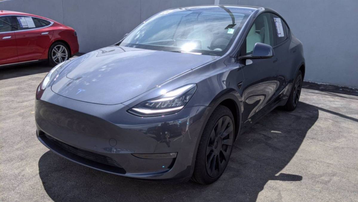 2021 Tesla Model Y 5YJYGDEE4MF112463