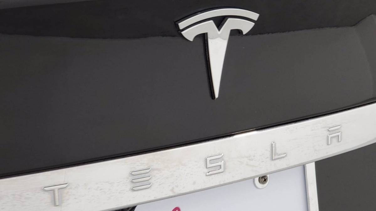 2014 Tesla Model S 5YJSA1H26EFP64087