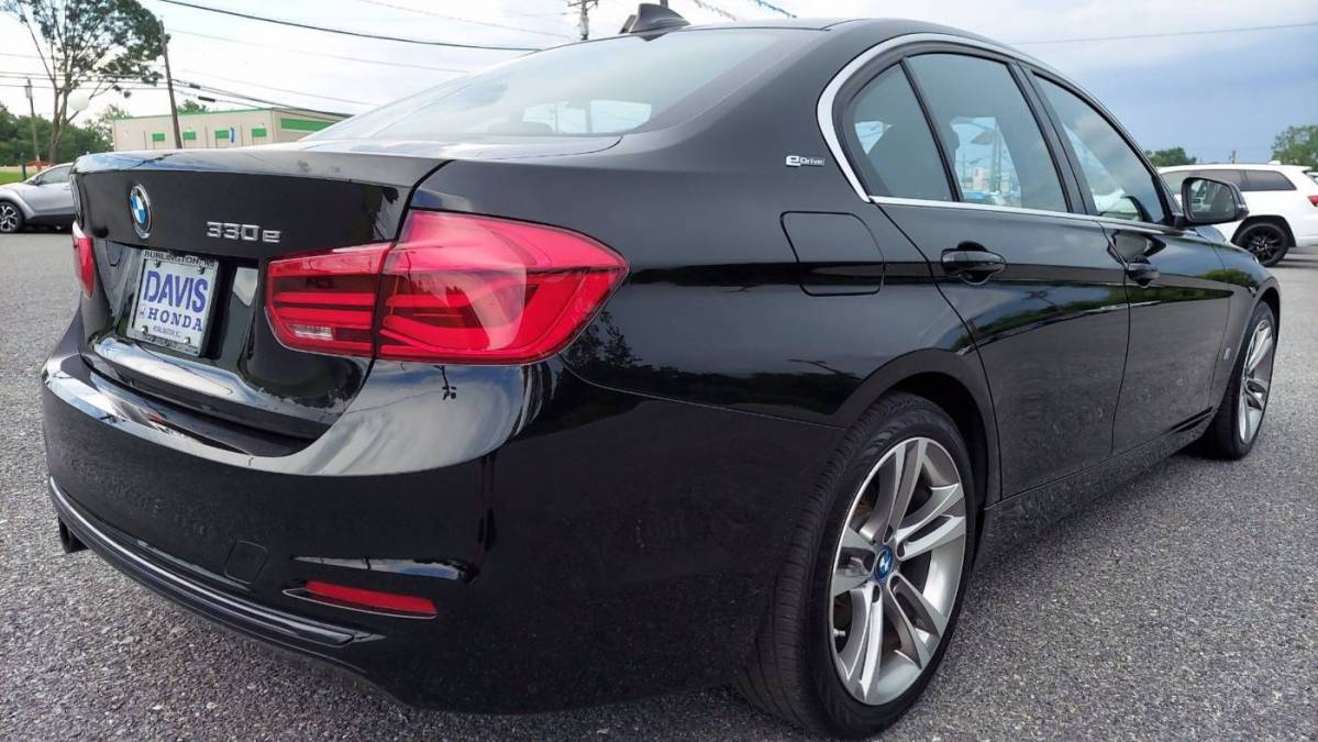 2018 BMW 3 Series WBA8E1C52JA756911