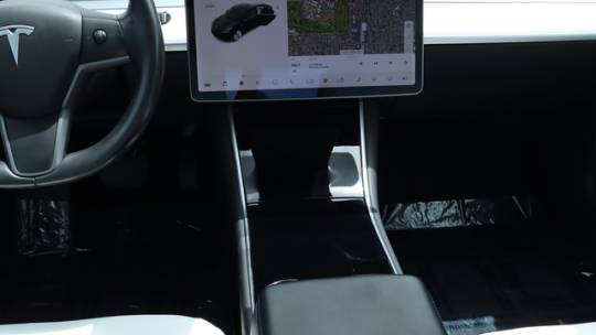 2019 Tesla Model 3 5YJ3E1EA2KF332841