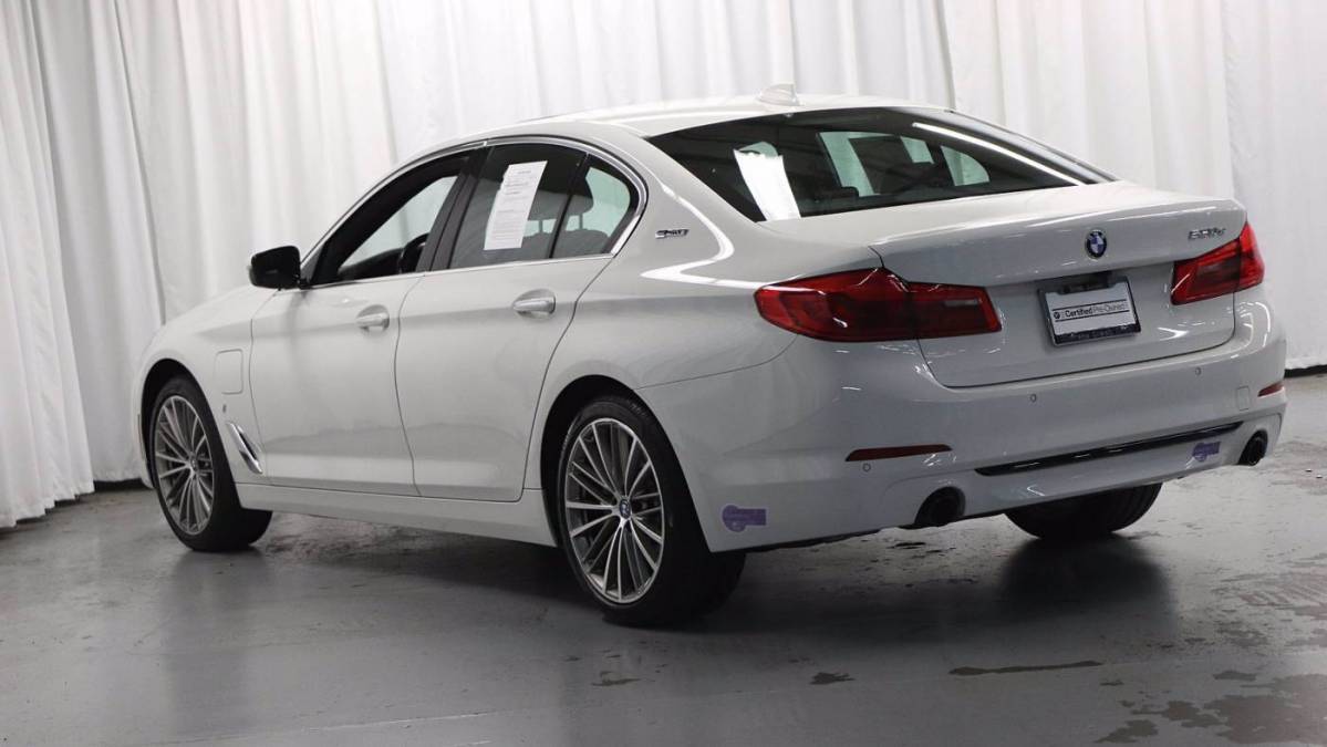 2018 BMW 5 Series WBAJA9C54JB249952