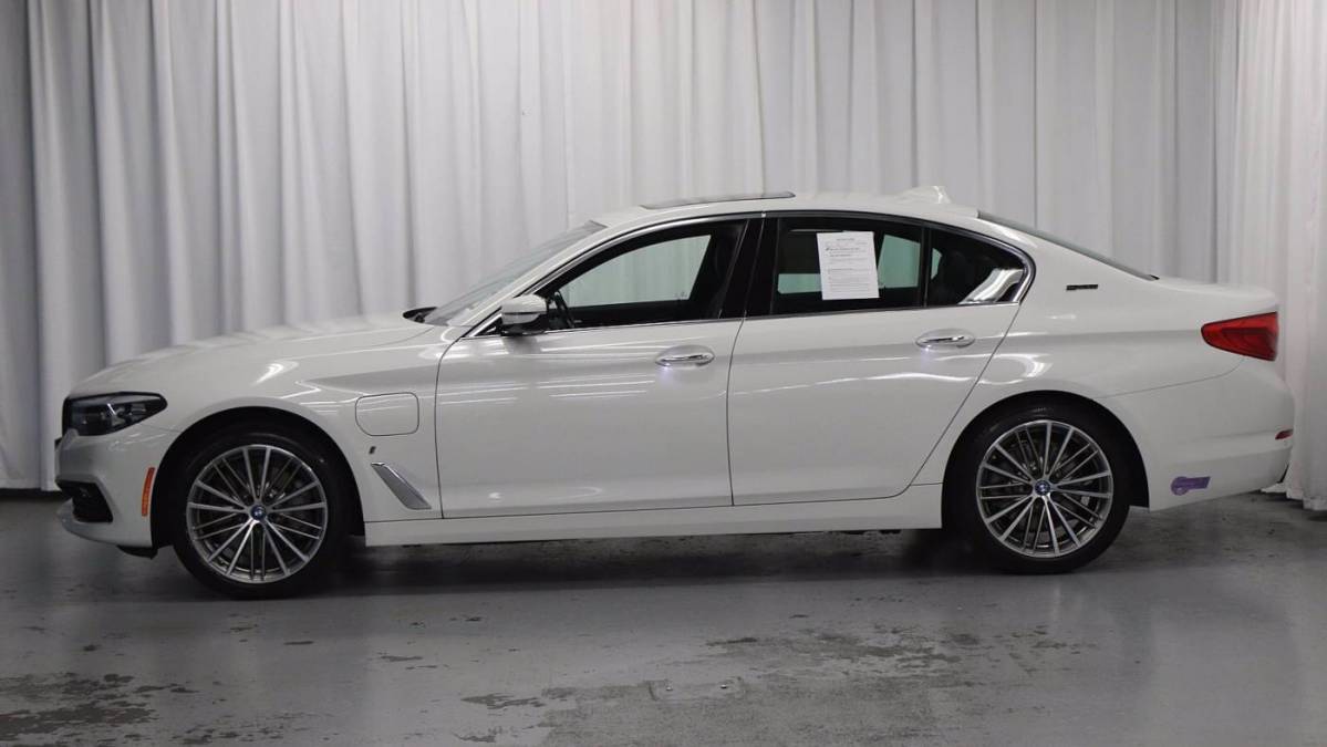 2018 BMW 5 Series WBAJA9C54JB249952