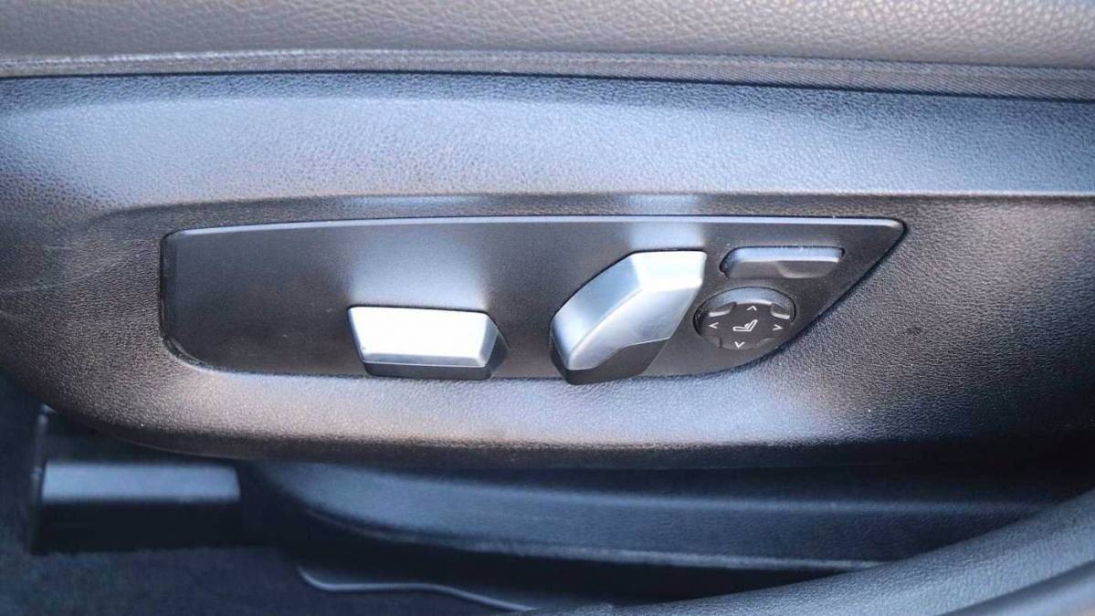 2018 BMW 5 Series WBAJA9C54JB249952