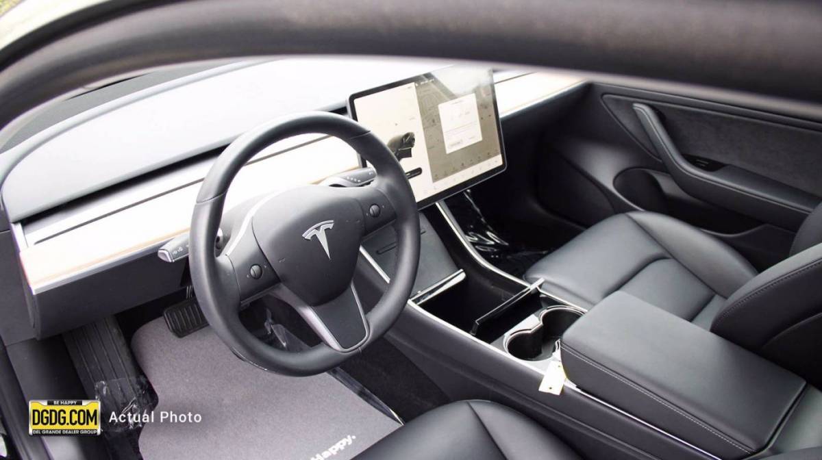 2019 Tesla Model 3 5YJ3E1EA9KF297733