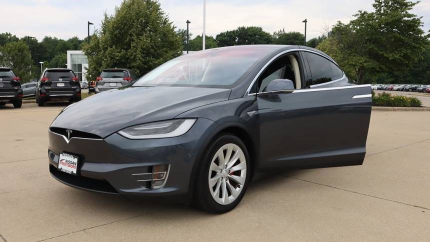 2016 Tesla Model X 5YJXCAE42GF001072