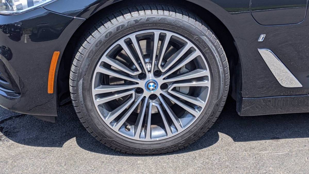 2019 BMW 5 Series WBAJA9C57KB254287