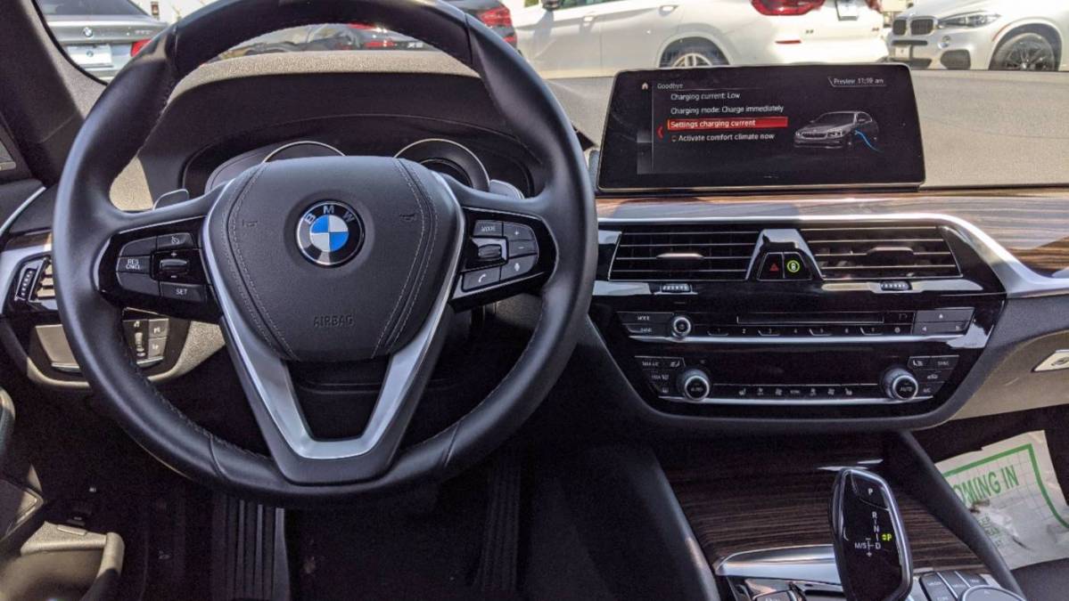 2019 BMW 5 Series WBAJA9C57KB254287