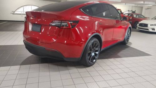 2020 Tesla Model Y 5YJYGDEE2LF036627