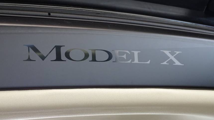 2016 Tesla Model X 5YJXCAE26GF008623