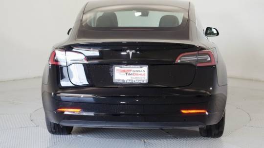 2018 Tesla Model 3 5YJ3E1EA7JF151555