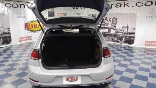 2017 Volkswagen e-Golf WVWPR7AUXHW950339
