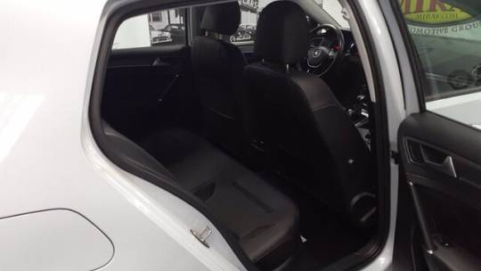 2017 Volkswagen e-Golf WVWPR7AUXHW950339