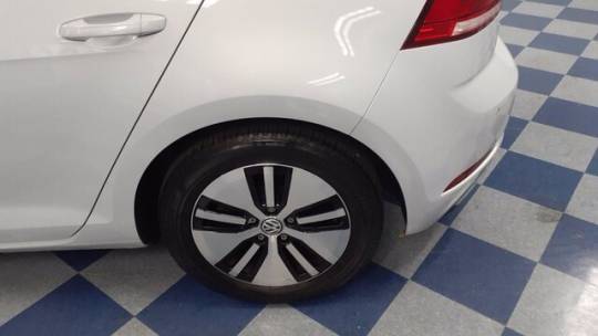 2017 Volkswagen e-Golf WVWPR7AUXHW950339