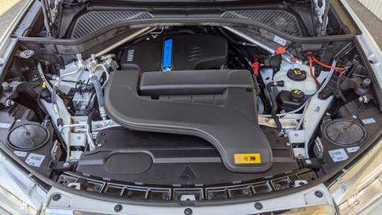2018 BMW X5 xDrive40e - Images - 24