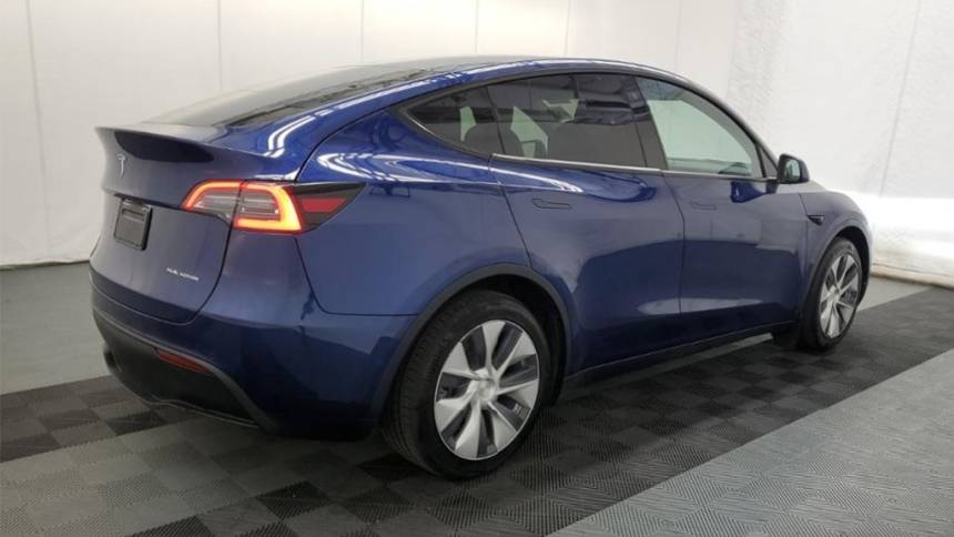 2020 Tesla Model Y 5YJYGDEE9LF006122