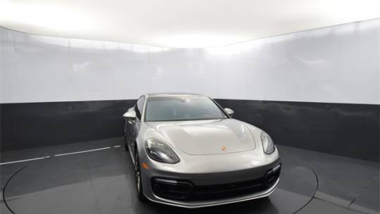 2018 Porsche Panamera WP0AE2A7XJL130879