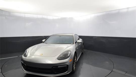 2018 Porsche Panamera WP0AE2A7XJL130879