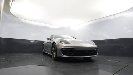 2018 Porsche Panamera WP0AE2A7XJL130879