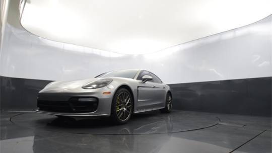 2018 Porsche Panamera WP0AE2A7XJL130879