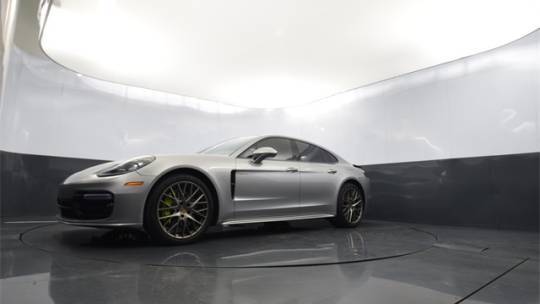 2018 Porsche Panamera WP0AE2A7XJL130879