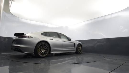 2018 Porsche Panamera WP0AE2A7XJL130879