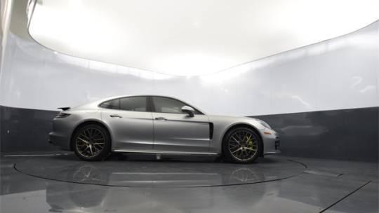 2018 Porsche Panamera WP0AE2A7XJL130879