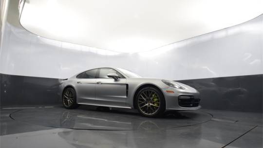 2018 Porsche Panamera WP0AE2A7XJL130879