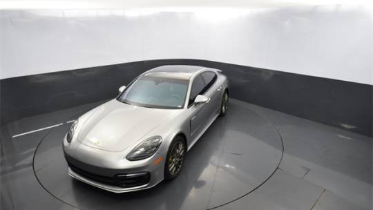 2018 Porsche Panamera WP0AE2A7XJL130879