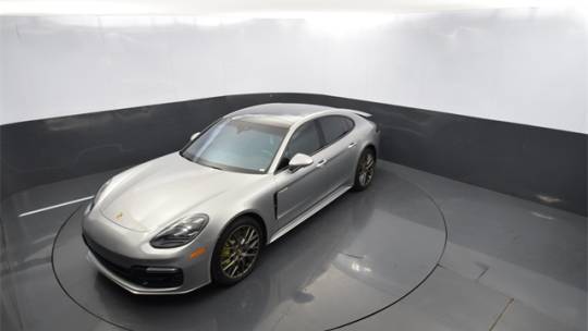 2018 Porsche Panamera WP0AE2A7XJL130879