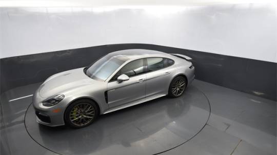 2018 Porsche Panamera WP0AE2A7XJL130879