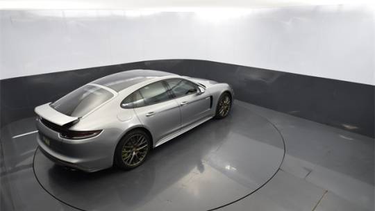 2018 Porsche Panamera WP0AE2A7XJL130879