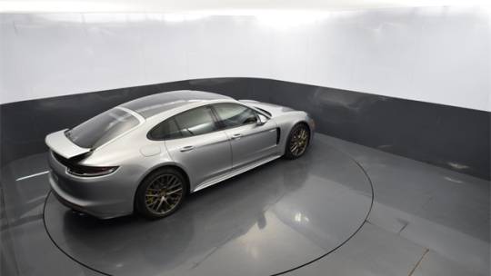 2018 Porsche Panamera WP0AE2A7XJL130879