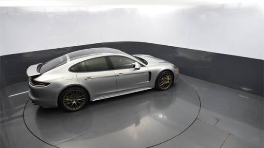 2018 Porsche Panamera WP0AE2A7XJL130879