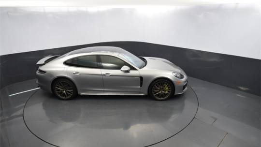 2018 Porsche Panamera WP0AE2A7XJL130879