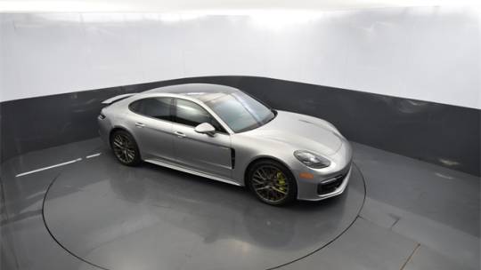 2018 Porsche Panamera WP0AE2A7XJL130879